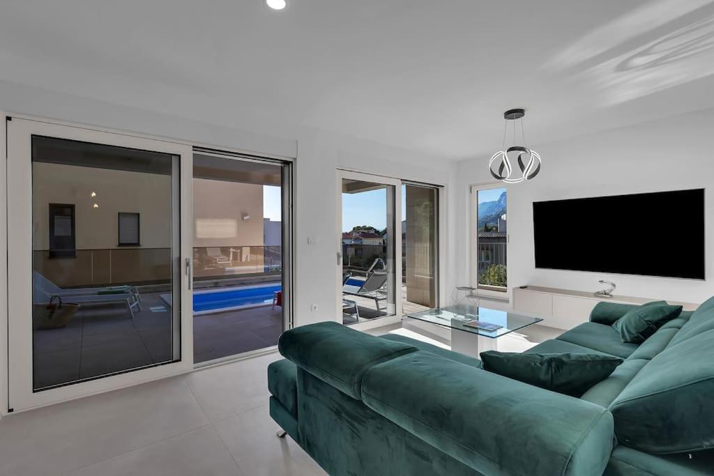 Apartman Delux With Private Pool - Makarska Exklusiv Tučepi المظهر الخارجي الصورة