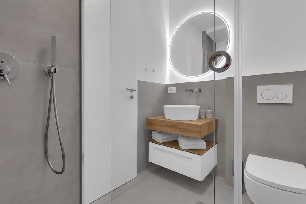 Apartman Delux With Private Pool - Makarska Exklusiv Tučepi المظهر الخارجي الصورة